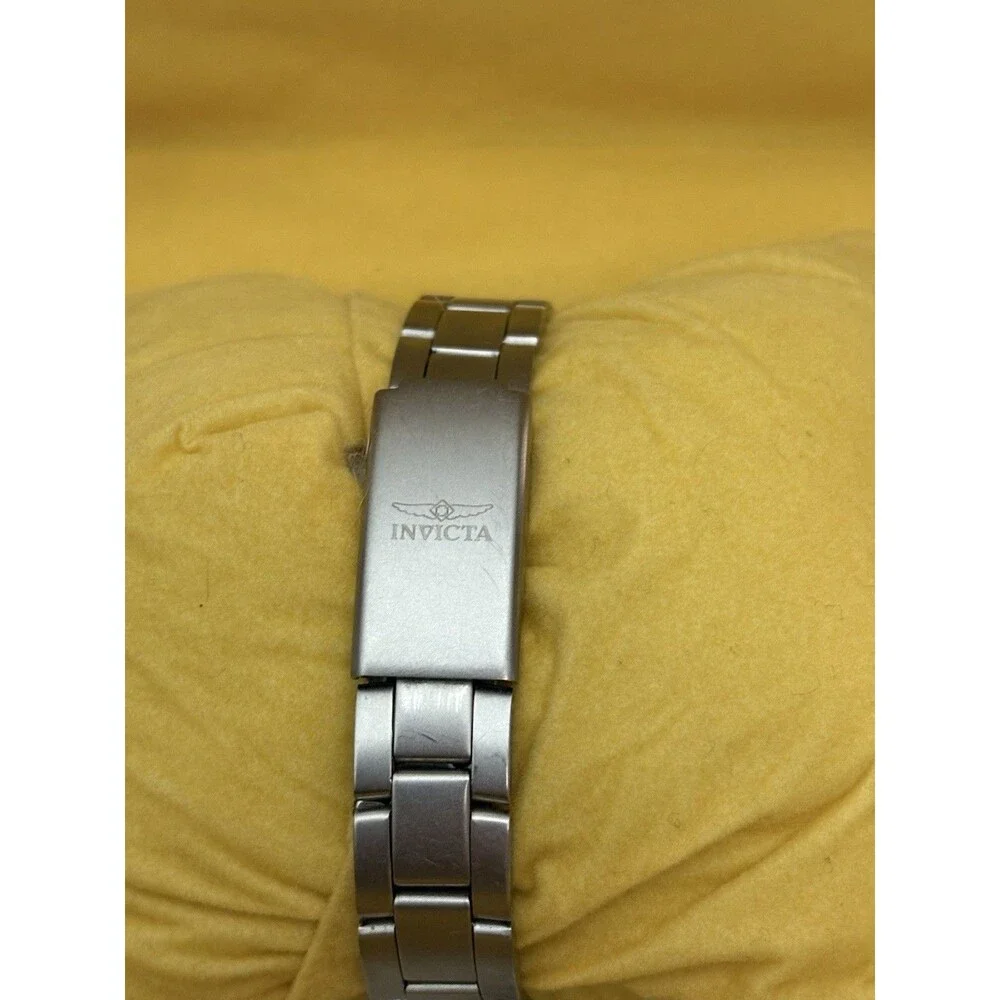 Invicta 9648 Women's Watch Silver Blue Dial Quartz 50M Water Resistant Needs Bat